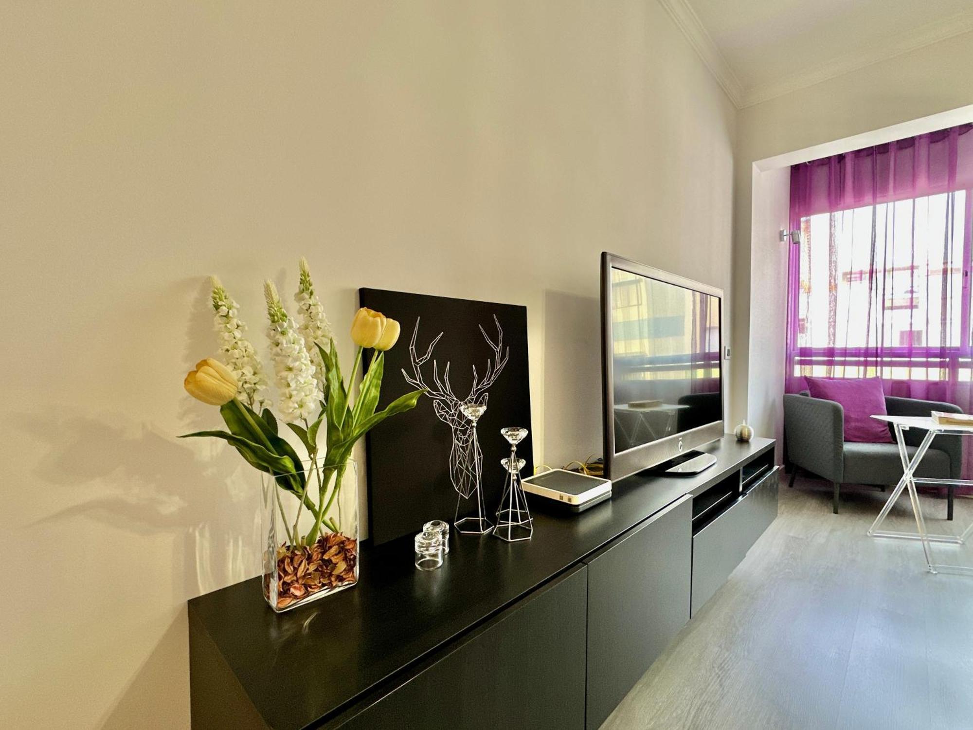 Hostiguest Coliving Leon Y Castillo لاس بالماس دي غران كاناريا المظهر الخارجي الصورة