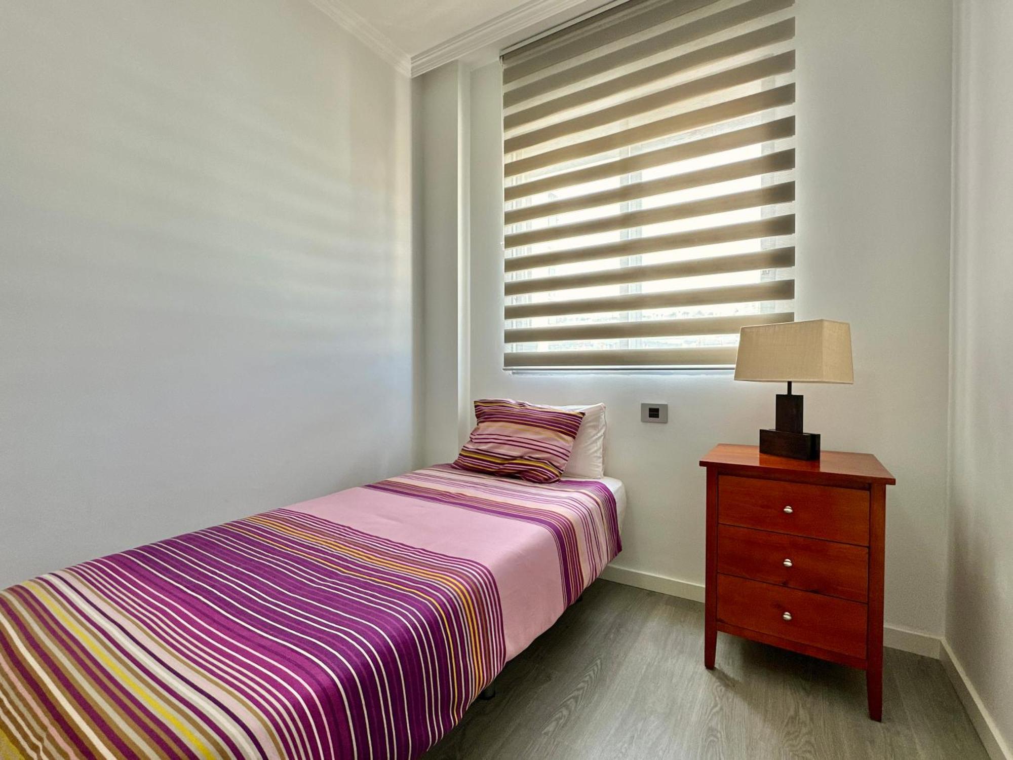 Hostiguest Coliving Leon Y Castillo لاس بالماس دي غران كاناريا المظهر الخارجي الصورة
